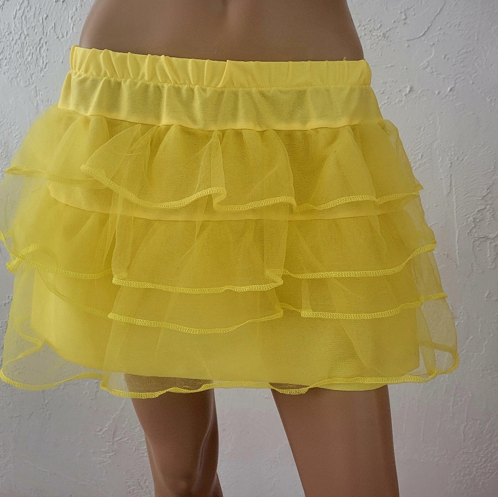 Womens small 4 layer tulle skirt